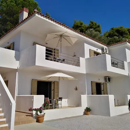 Lagoterra Skiathos-stad